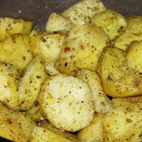 Готовим быстро: картошечка по-провански