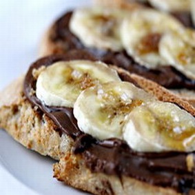 Быстрый шоколадно-банановый десерт