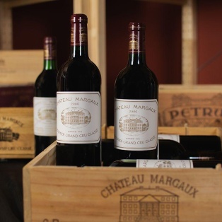 Как называется и где производится самое дорогое красное вино